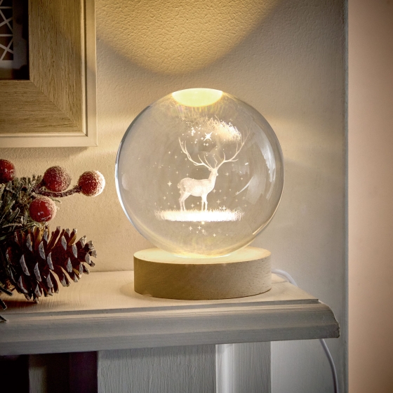 LIT LED 3D ETCHED GLASS BALL REINDEER 10CM